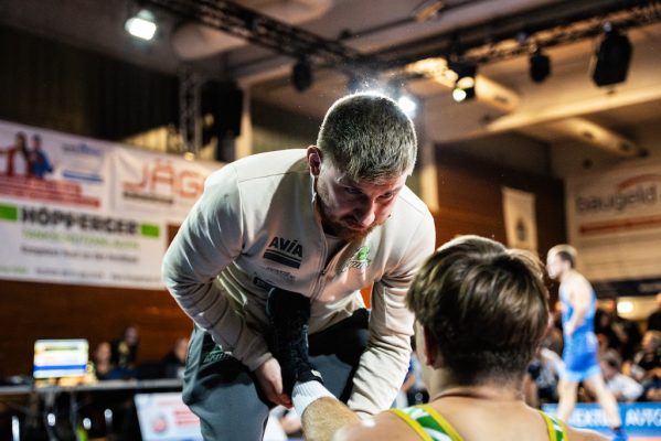 20251025_grizzlys_tomburger_0065